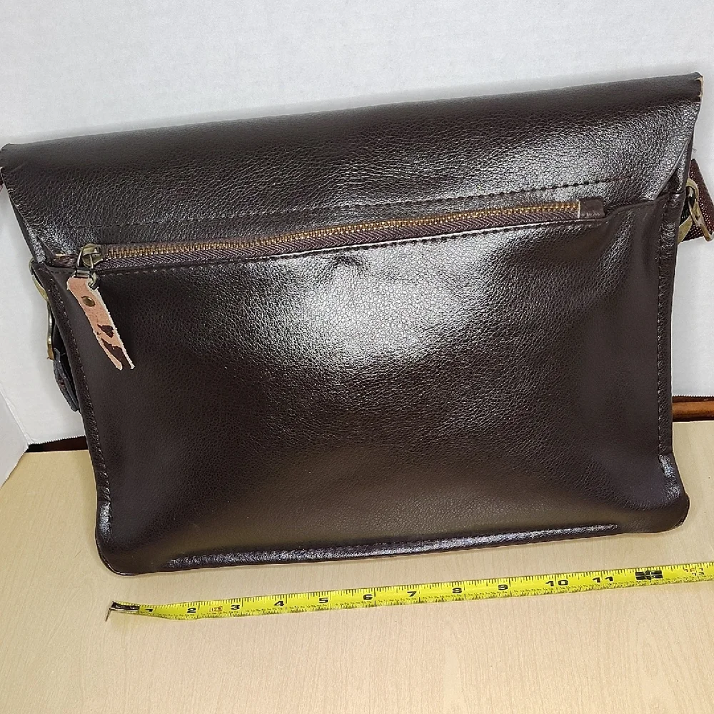 Brown Leather Messenger Bag By Danten's Peigrid